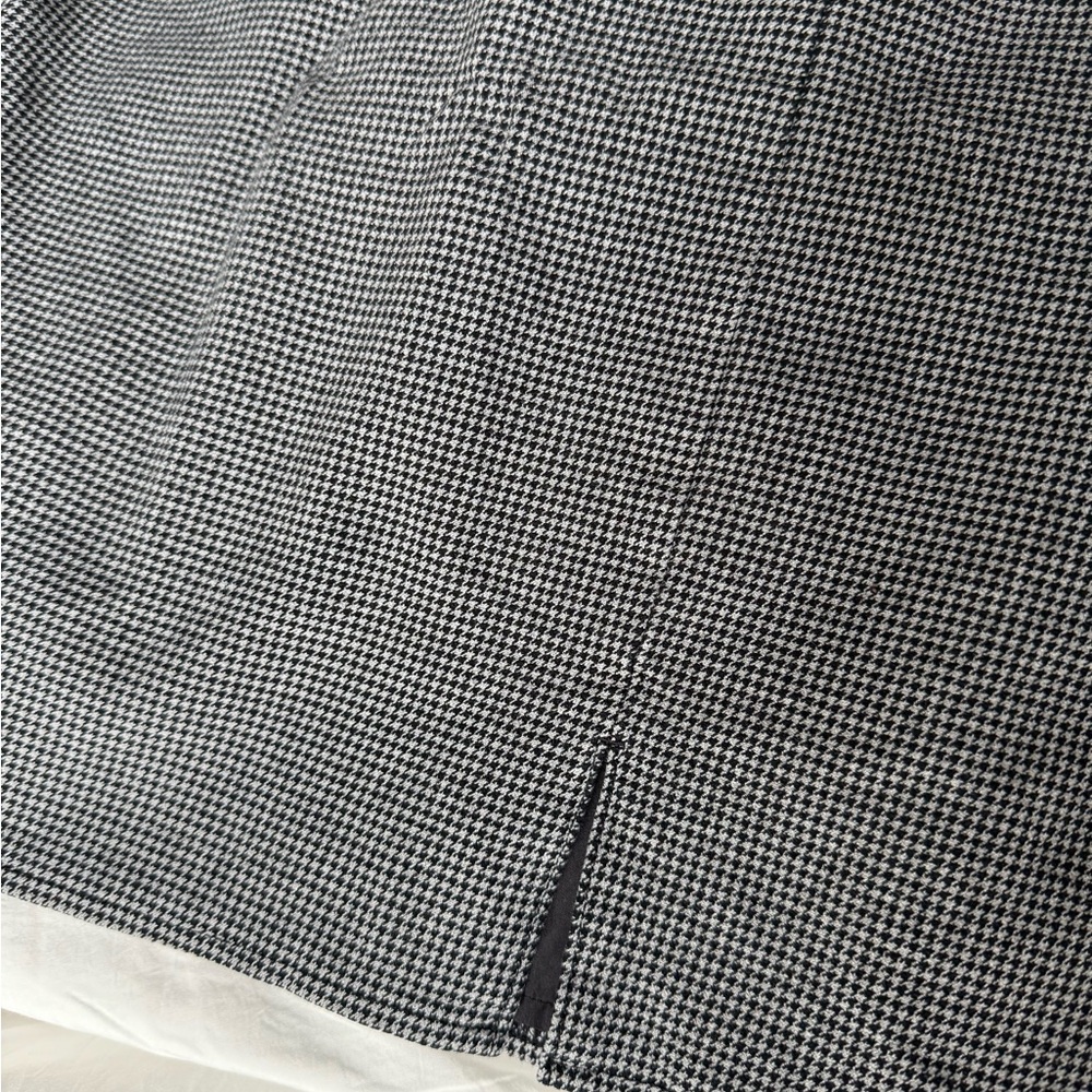 Old Navy Monochrome Houndstooth Skirt
